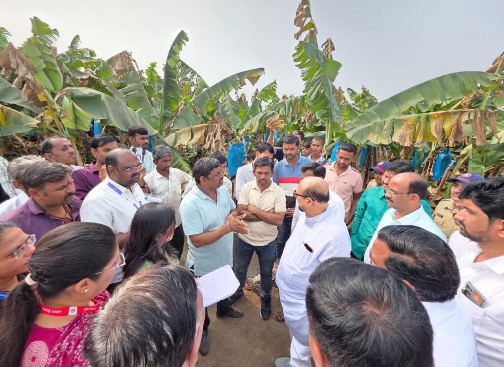 *अवकाळी पावसात नुकसानग्रस्त शेतकऱ्यांच्या पाठीशी शासन खंबीरपणे उभे – पालकमंत्री गुलाबराव पाटील*